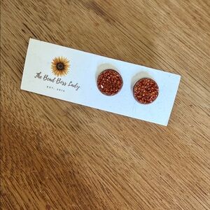 Sparkling Rusty Stud Earrings ✨